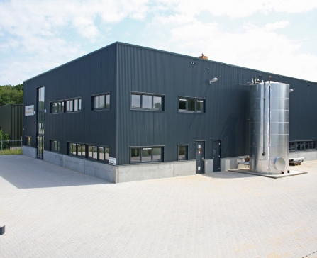 Nieuwbouw kantoor en productiehal Roermond