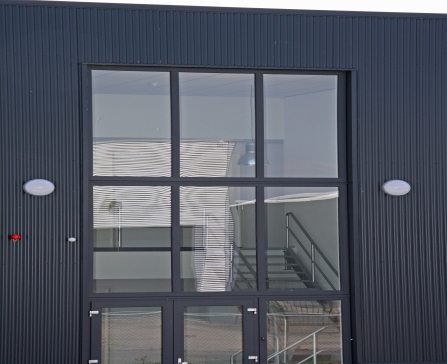 Nieuwbouw kantoor en productiehal Roermond
